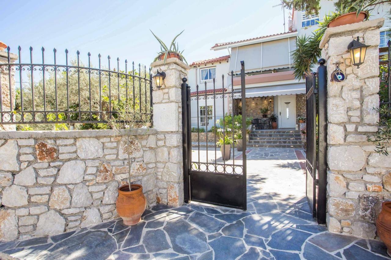 Villa Athina's With Heated Pool *