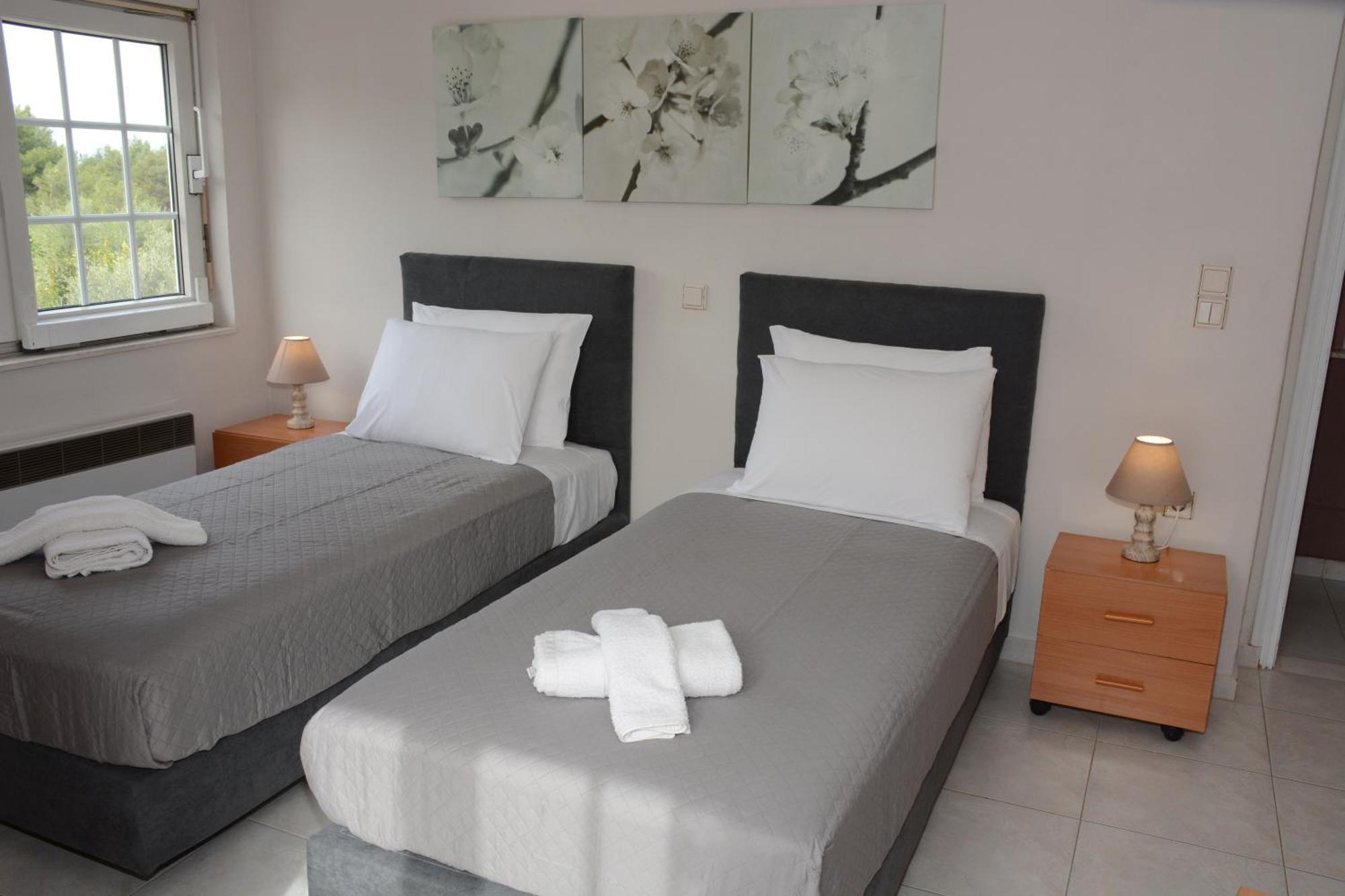 Athina's With Heated Pool Koskinou (Rhodes)